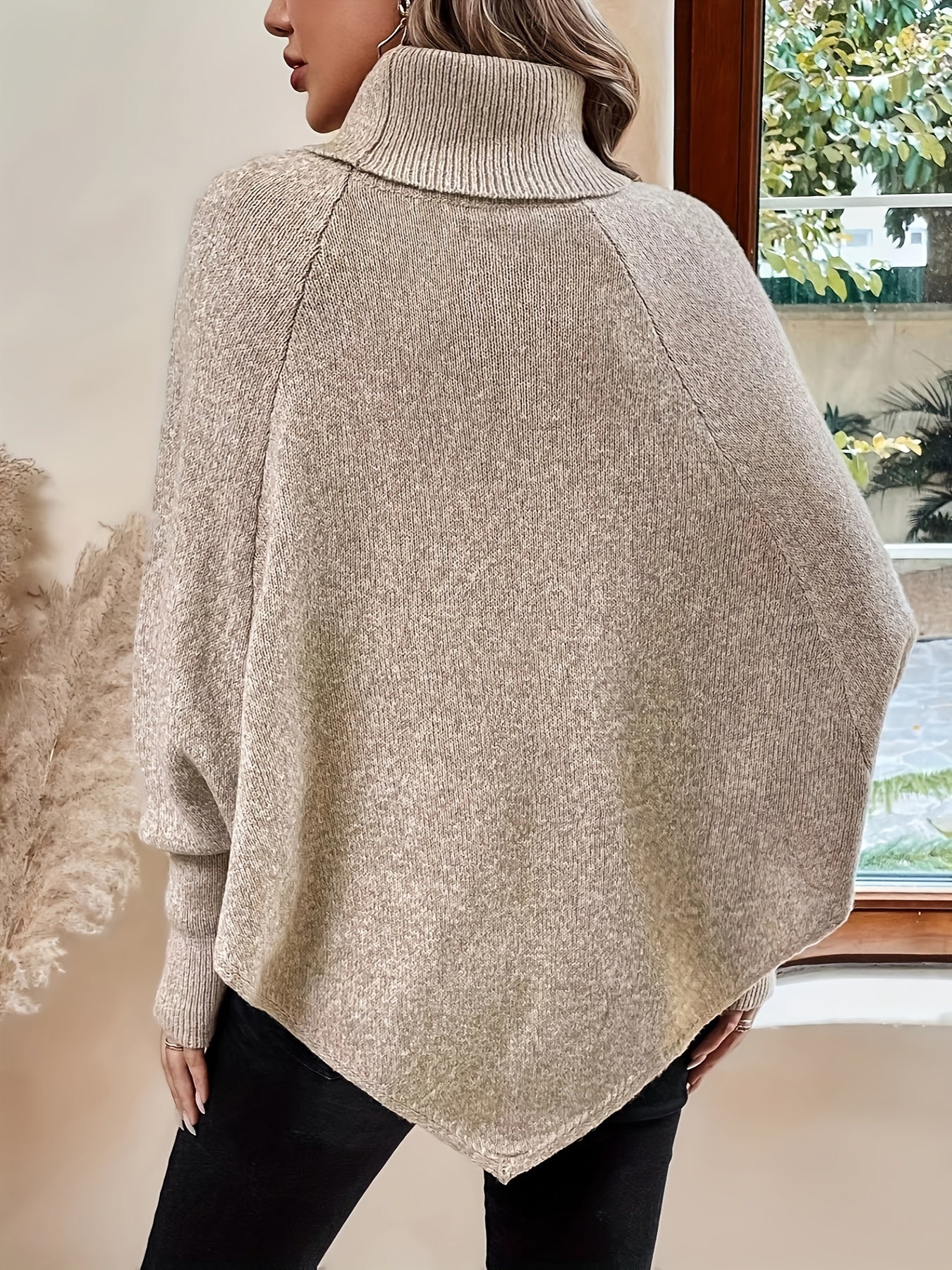 Beatrice - Mjukt stickad poncho