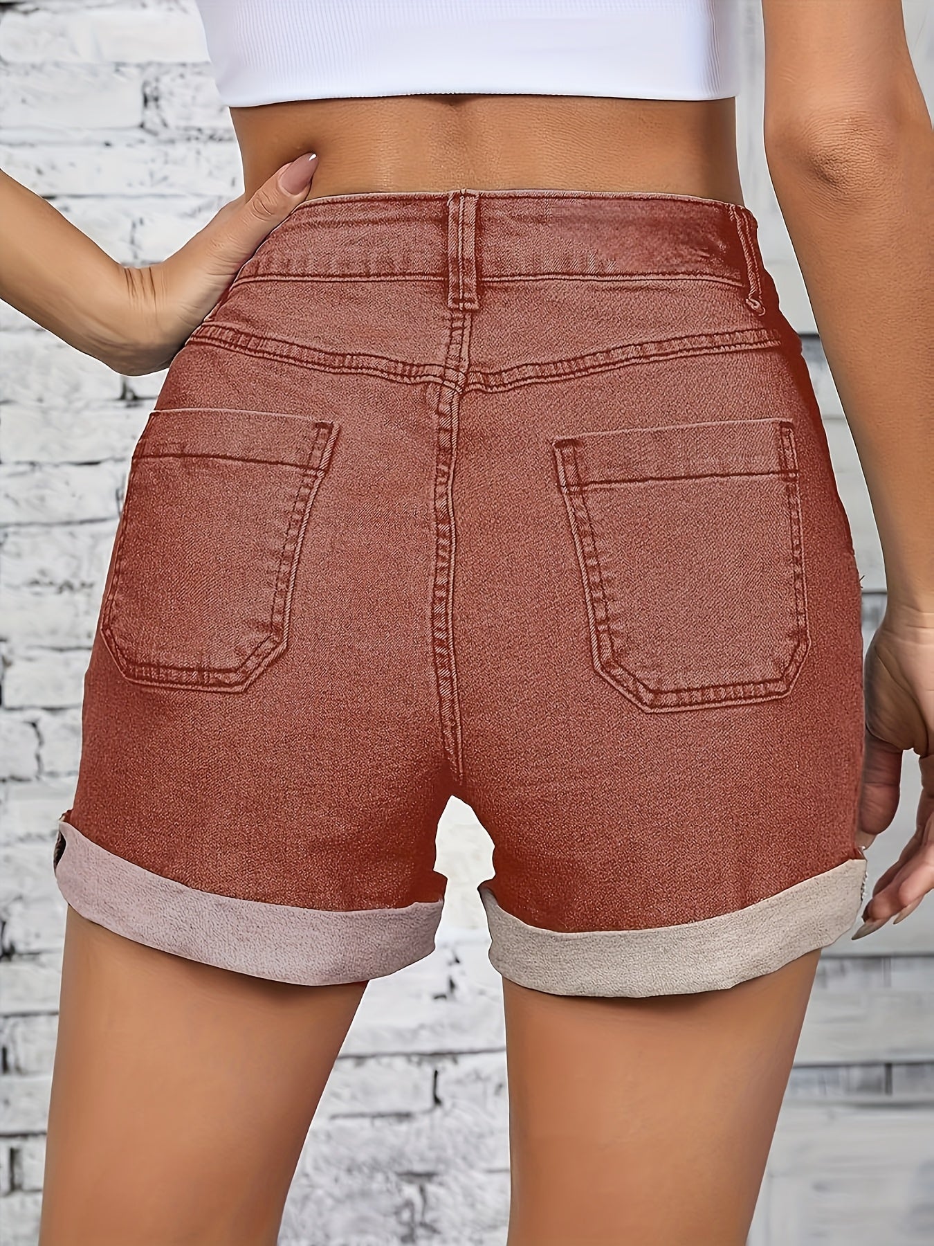 Thelma Högmidjade Denimshorts - Stiliga Knappdetaljer & Optimal Komfort