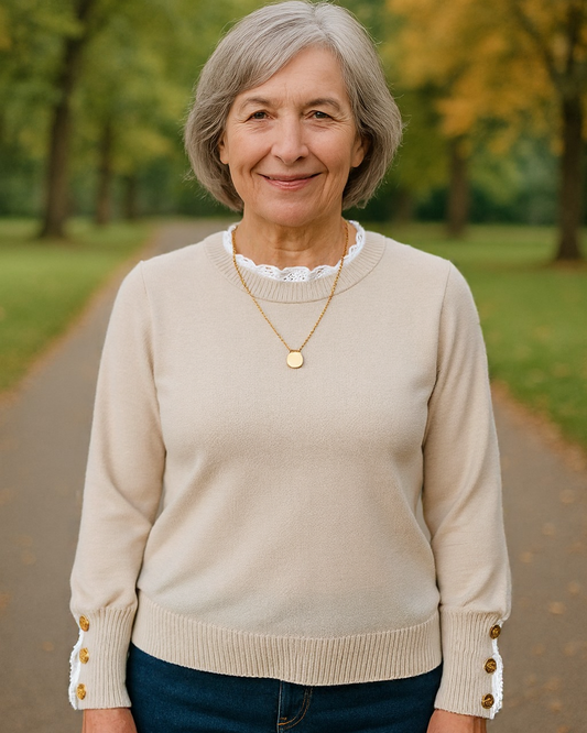 Margaret - Tröja med spetskant och knappar