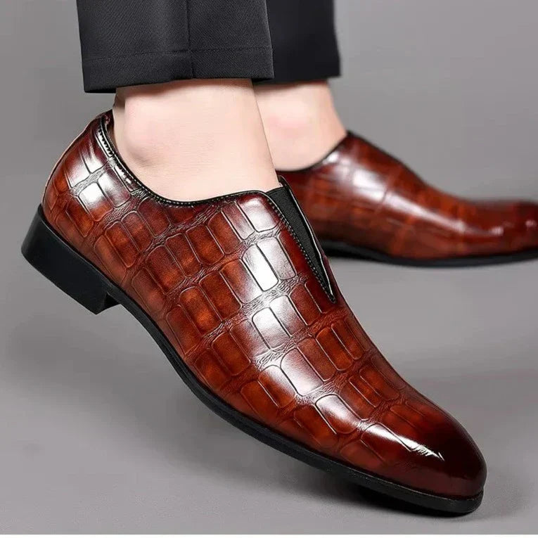 Noah™ - Snygga slip-on-loafers i läder med stenmönster