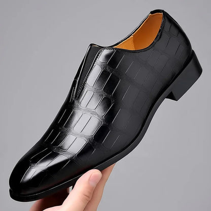 Noah™ - Snygga slip-on-loafers i läder med stenmönster