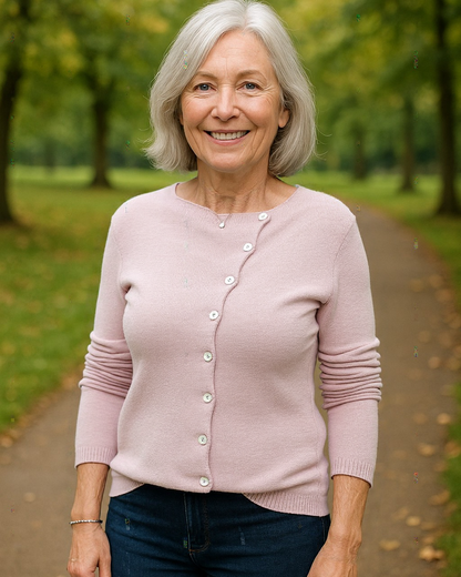 Pauline – Stickad tröja med knappar