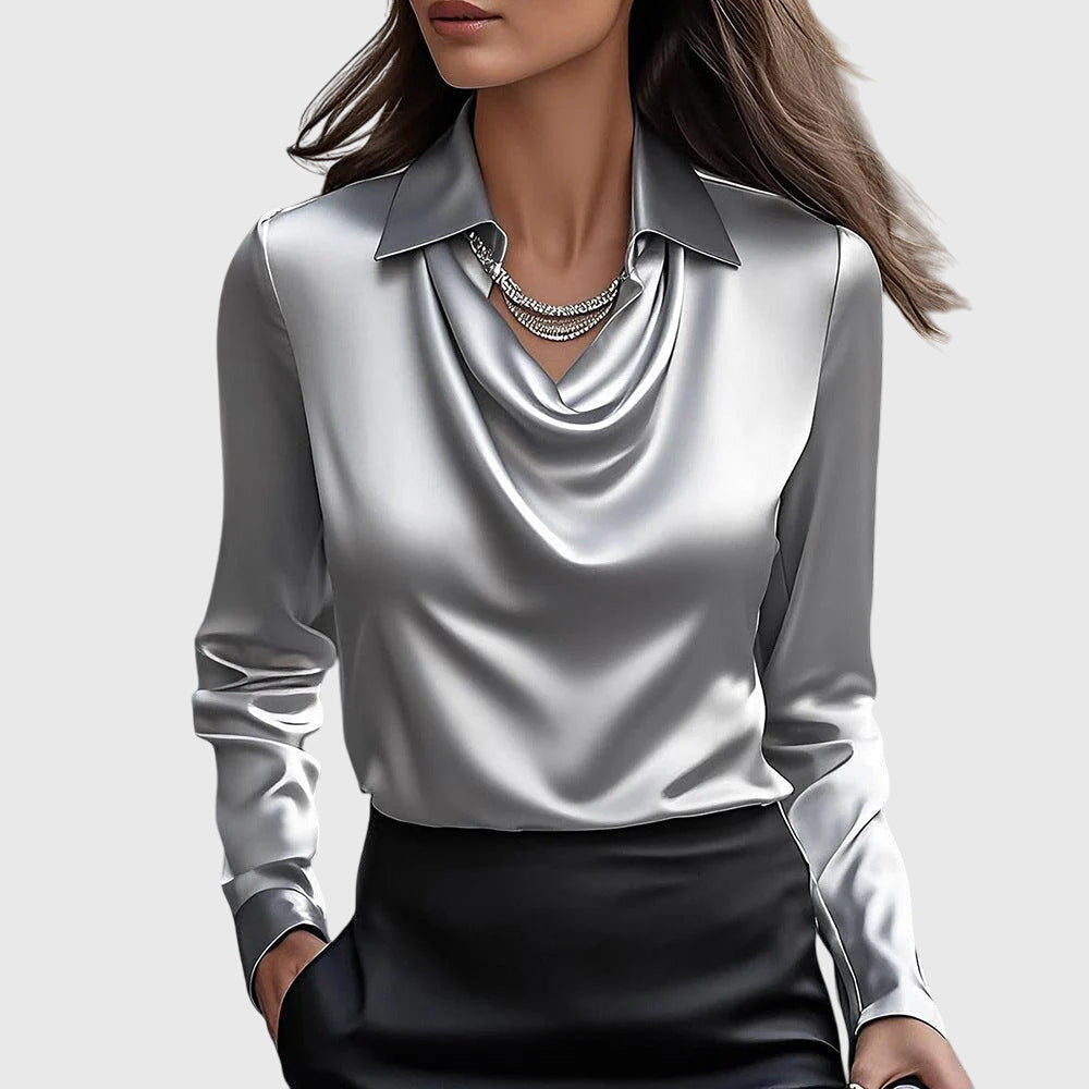 Sylvie™ | Elegant Vit Blus med Plisserad Halsringning