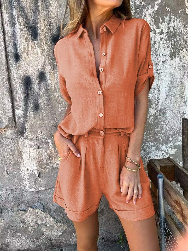 Elva Tvådelat Set Dam - Avslappnad Passform med Klassisk Krage och Shorts
