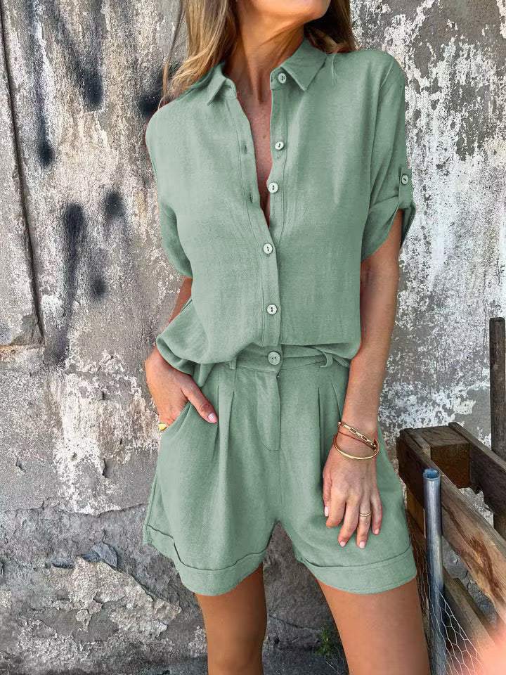 Elva Tvådelat Set Dam - Avslappnad Passform med Klassisk Krage och Shorts