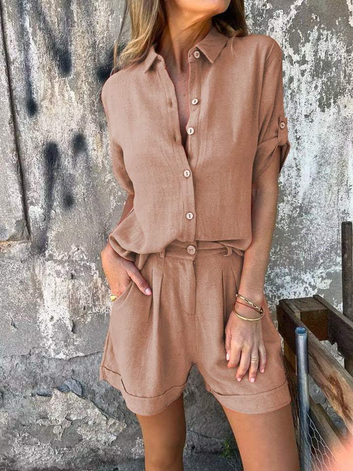 Elva Tvådelat Set Dam - Avslappnad Passform med Klassisk Krage och Shorts